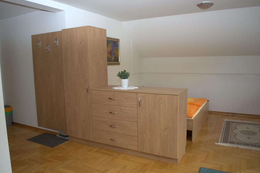 Apartment Brumec Bohinj Zimmer foto